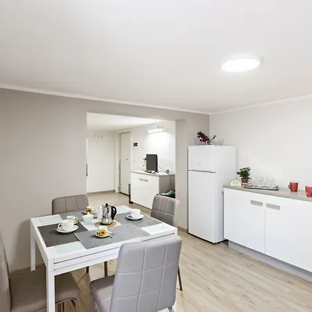 Bellini Cosy Flat *