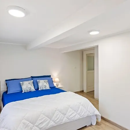 Bellini Cosy Flat
